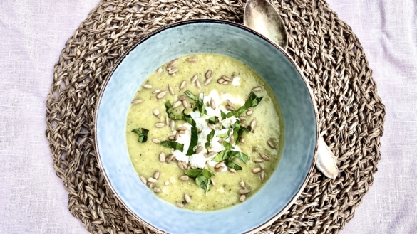 Potatis och purjolökssoppa