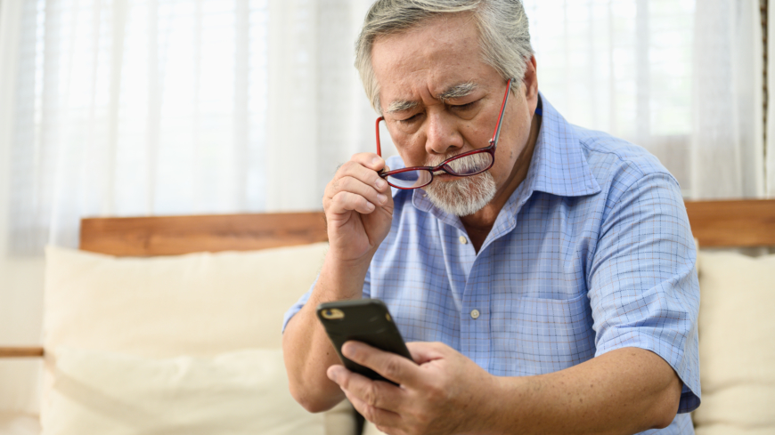 Man med synbesvär.  Foto: Shutterstock