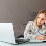 Betygshets och psykisk ohälsa eller kunskap och kreativitet – vad vill vi ge våra unga?