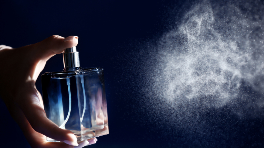 Parfym är en av de vanligaste dofterna att vara överkänslig mot.  Foto: Shutterstock