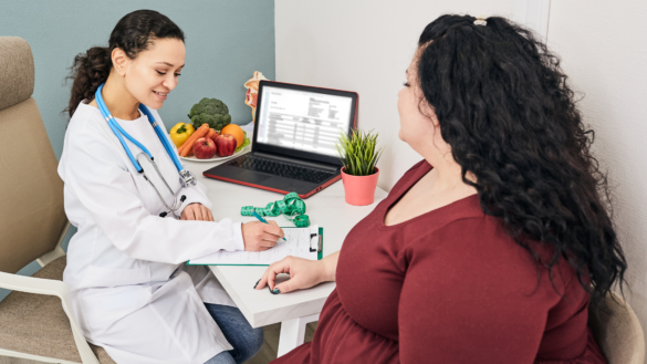 Obesitas: orsak, symtom & behandling