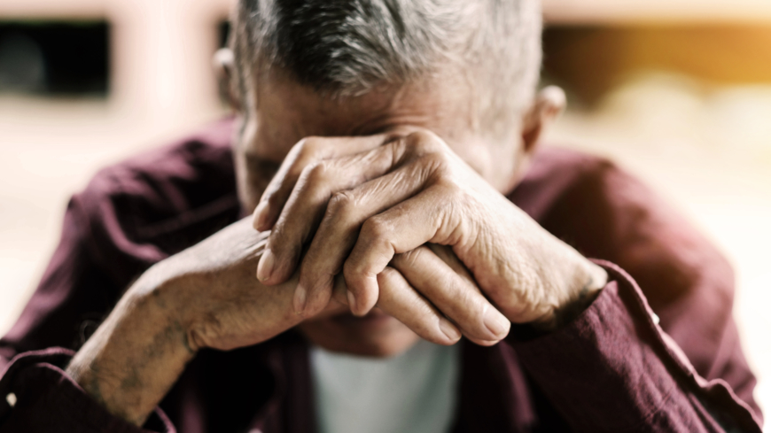 Ångest och depression är vanligt hos äldre, men det finns bra hjälp att få. Foto: Shutterstock
