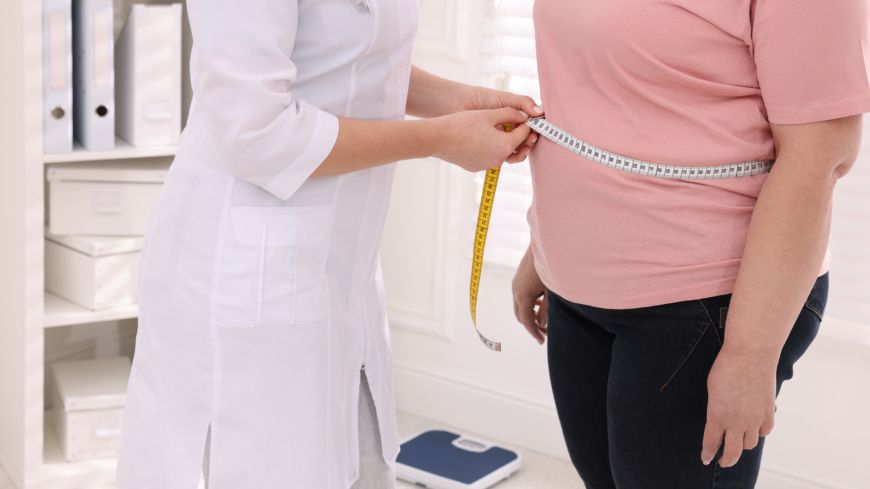 En stor svensk studie bekräftar att övervikt kan vara bättre än normalvikt för hjärtsviktpatienter. Forskarna poängterar dock att det inte innebär att det är bra att gå upp i vikt om man har hjärtsvikt eller att man inte behöver leva hälsosamt. Foto: Getty Images