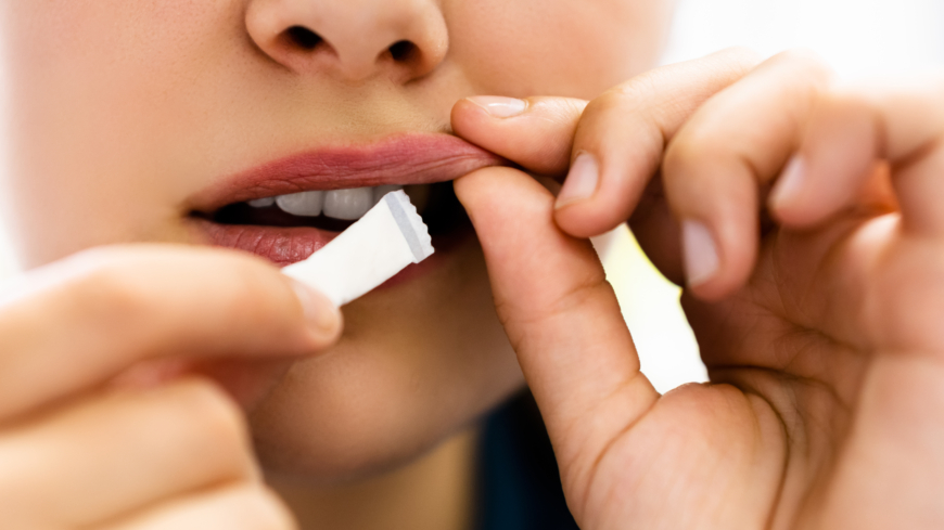 För skolungdomar som konsumerar snus är sannolikheten att ha provat narkotika tre gånger högre än bland deras icke-snusande kompisar. Foto: Getty Images