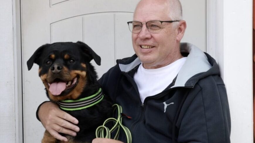 Tino Åberg delar med sig av sin erfarenhet som njurcancerpatient och önskar att den som frågar om mående ska orka lyssna på svaret. Foto: privat