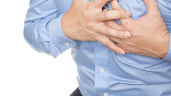 Högt blodtryck ger bra prognos vid akut bröstsmärta