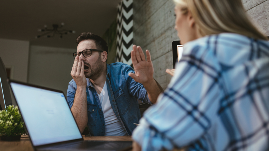 Den absolut vanligaste orsaken att man går till jobbet trots sjukdom är helt enkelt att man inte vill riskera att halka efter i sina arbetsuppgifter. Foto: Shutterstock