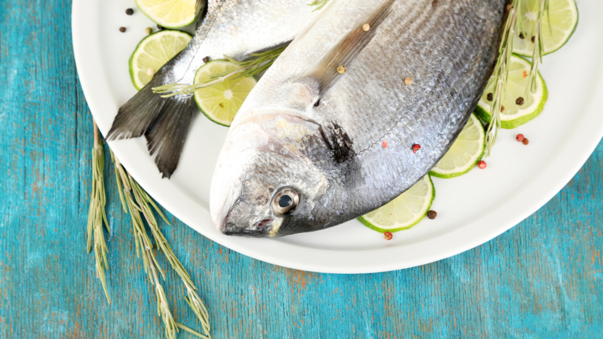 E-vitamin finns bland annat i fisk. Foto: Shutterstock