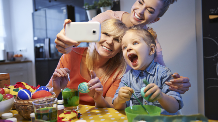 Det är viktigt att gemensamt ta ansvar för att undvika onödiga konflikter, ge sig själv egentid och ta hand om inte bara sig själv utan varandra. Foto: Shutterstock