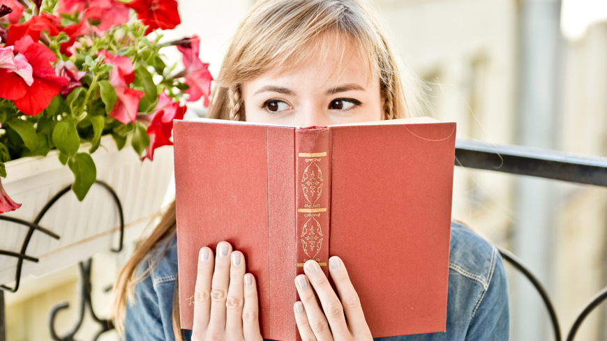 I länder som Tyskland och England där biblioterapi är mer vanligt ser man att det kan vara konstnadseffektivt och billigare än till exempel samtalsterapi. Foto: Shutterstock
